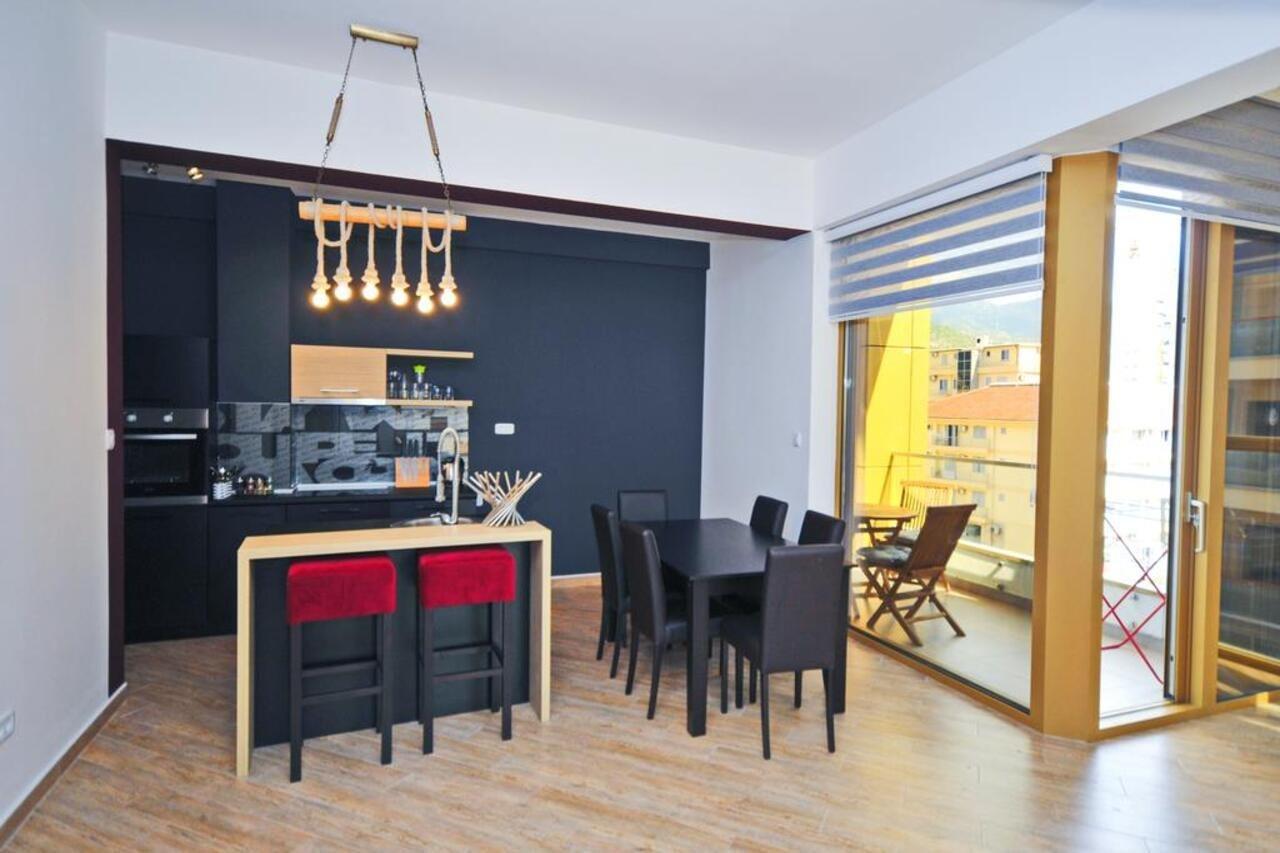 Sea Breeze Lux Apartments Budva Exteriér fotografie