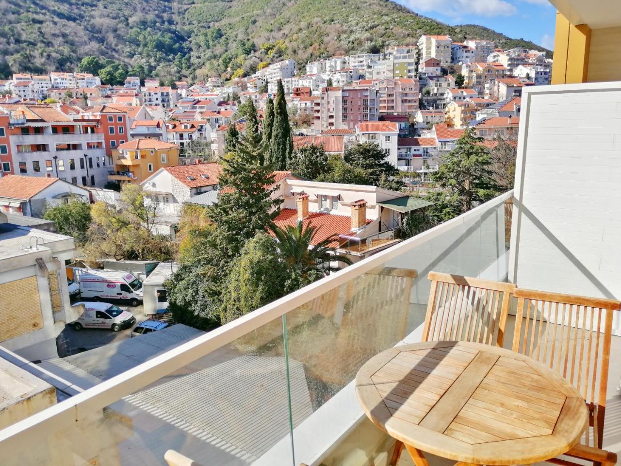 Sea Breeze Lux Apartments Budva Exteriér fotografie