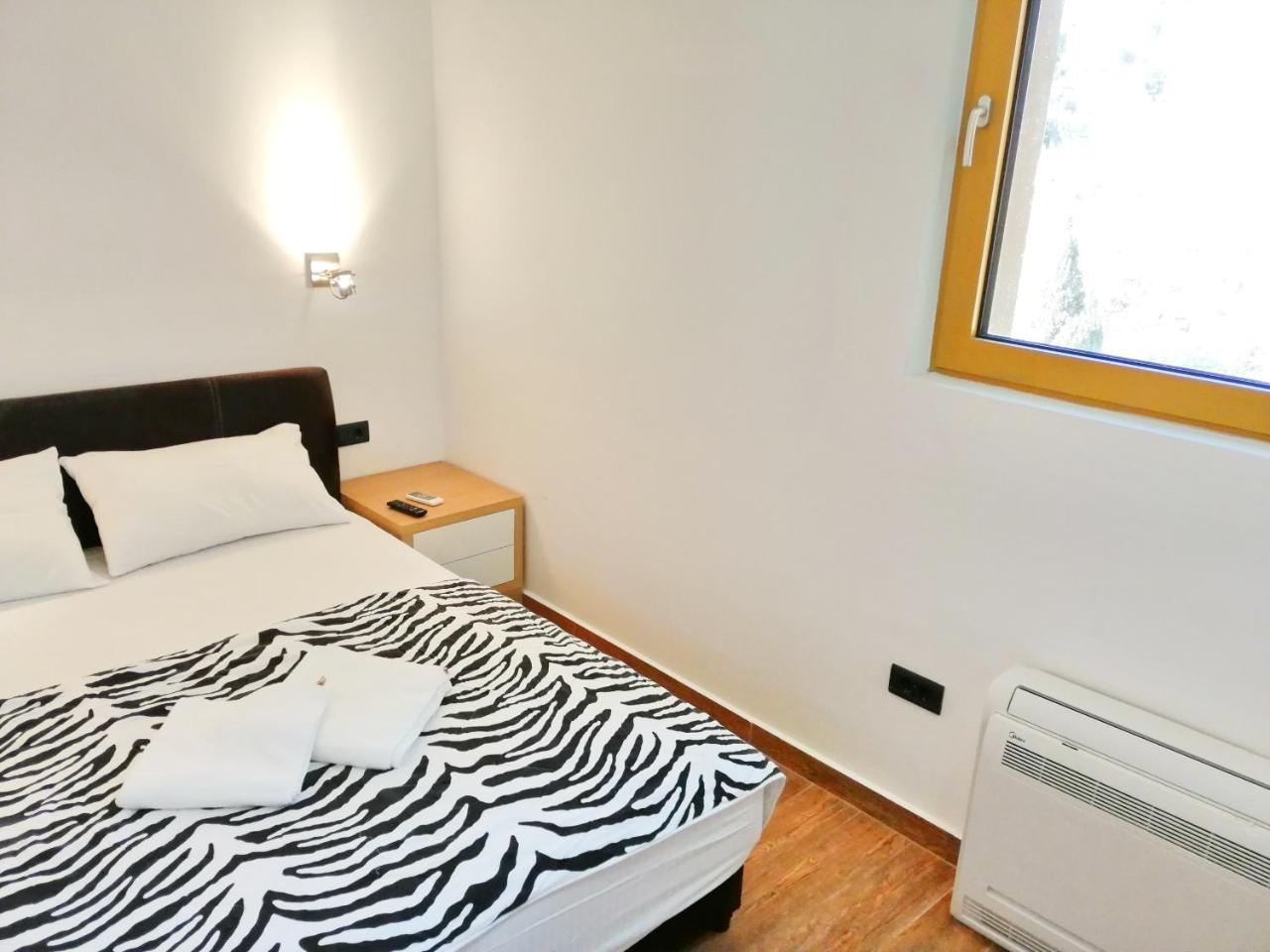 Sea Breeze Lux Apartments Budva Exteriér fotografie