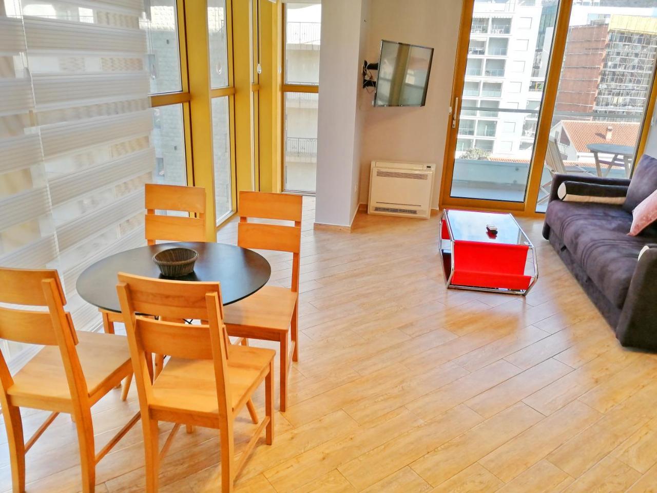 Sea Breeze Lux Apartments Budva Exteriér fotografie
